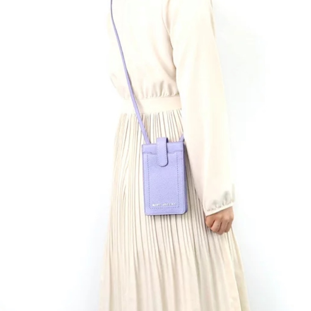 Marc Jacobs phone bag